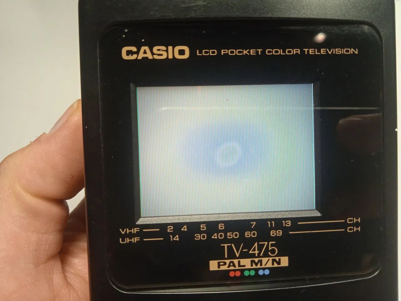 Mini tv portátil Casio modelo 475V com defeito - Foto 5