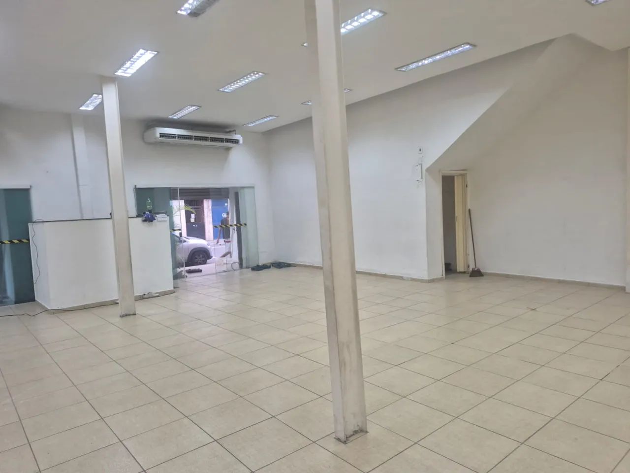 IMÓVEL COMERCIAL À VENDA OU PARA ALUGUEL - EXCELENTE LOCALIZAÇÃO - Foto 5
