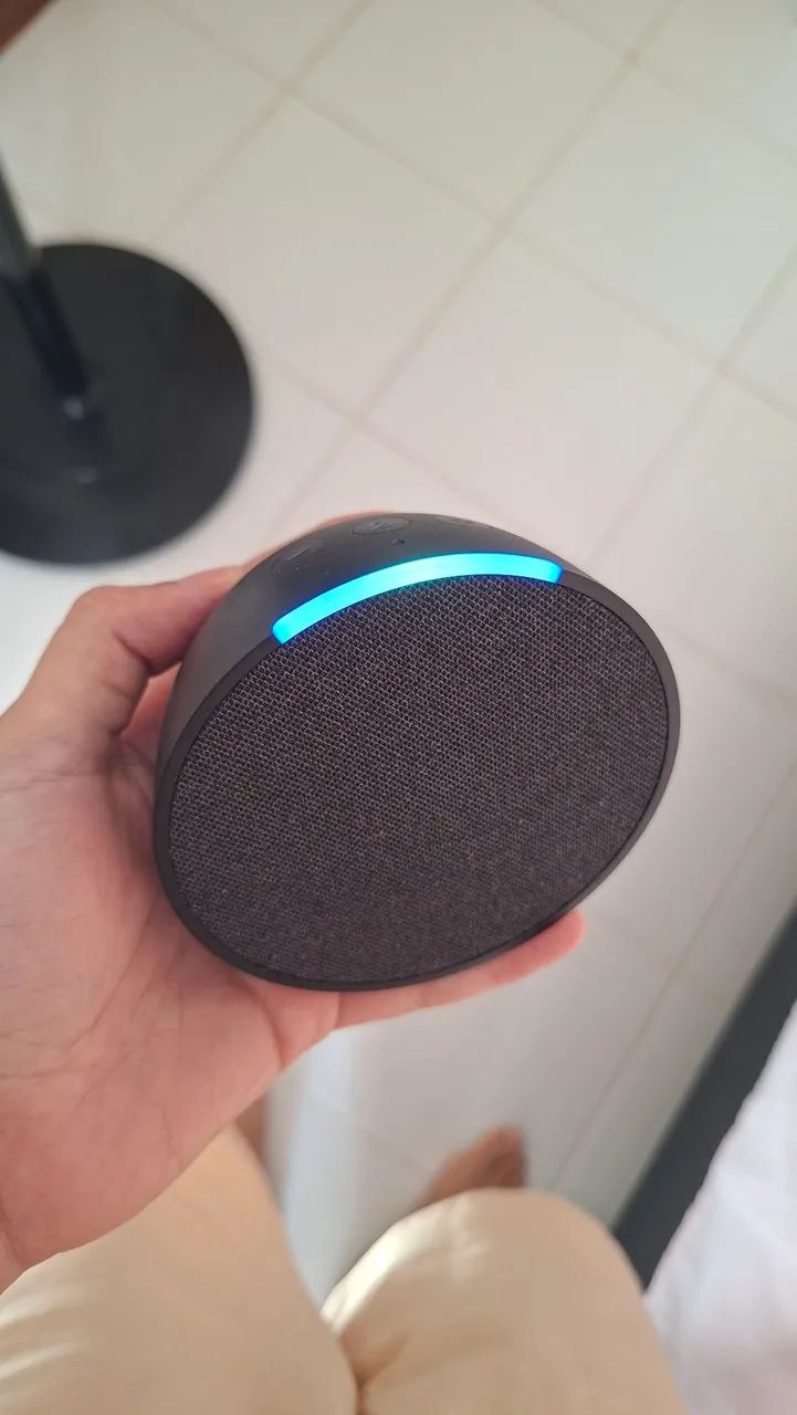 Amazon echo pop