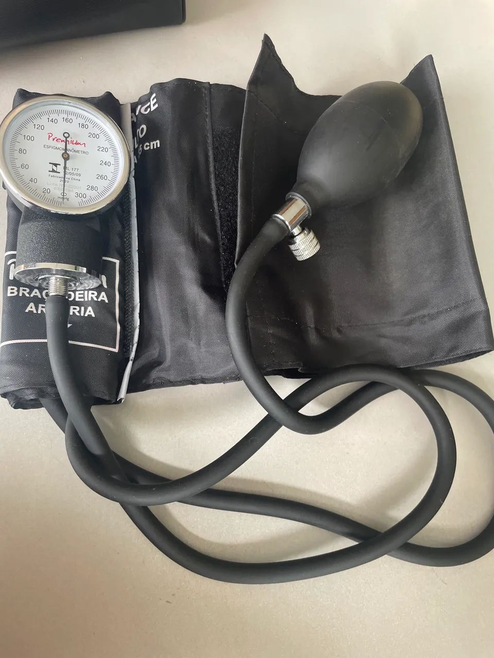 Esfigmomanômetro aneroide premium - Foto 2