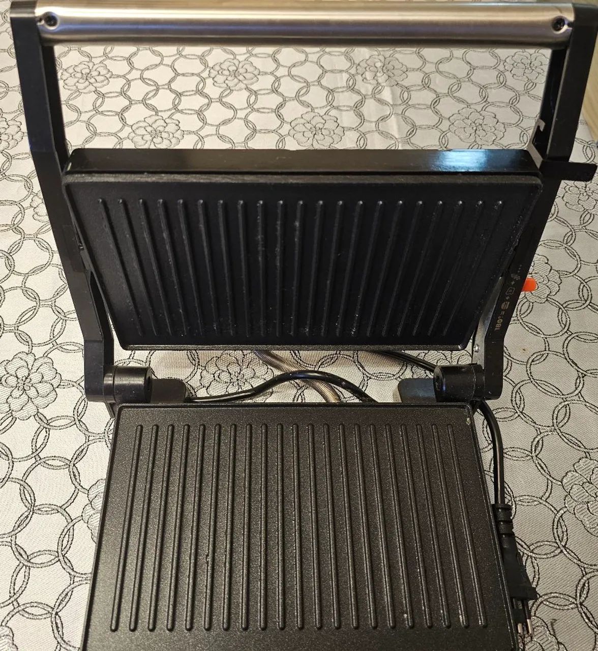 Sanduicheira Grill Cadence - Foto 2