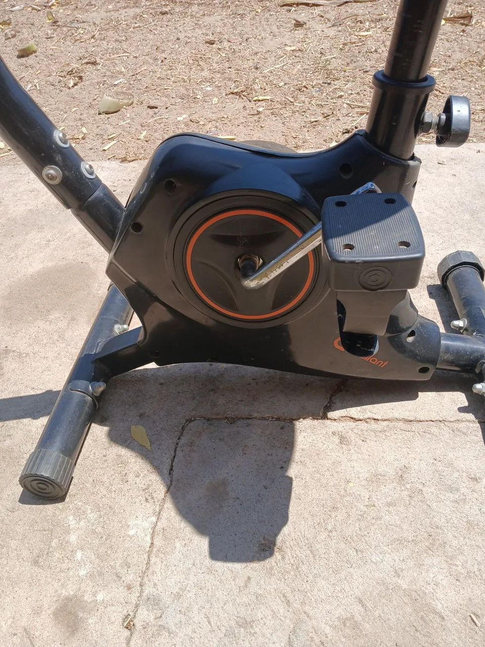 Bicleta Ergometrica semi nova! Usada duas vezes só. - Foto 3