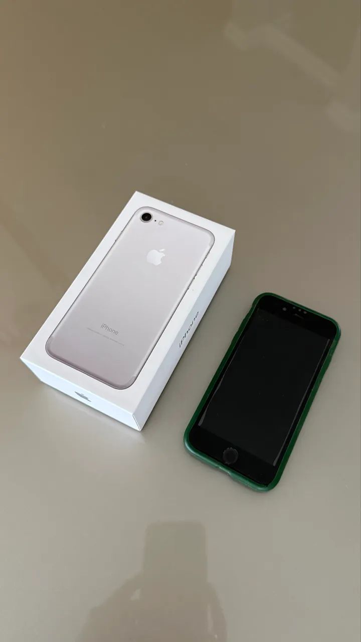 iPhone 7 silver em perfeito estado  - Foto 2