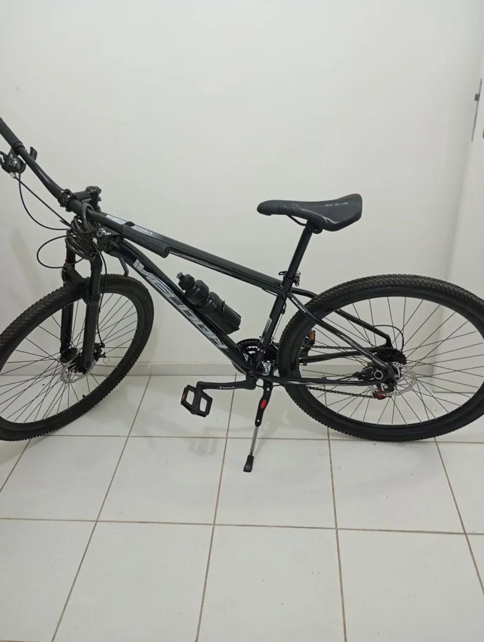 Vendo uma linda bicicleta zerada.