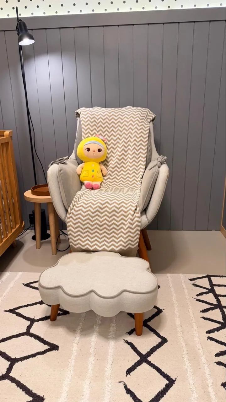 Cadeira e puff sofisticado - Foto 2