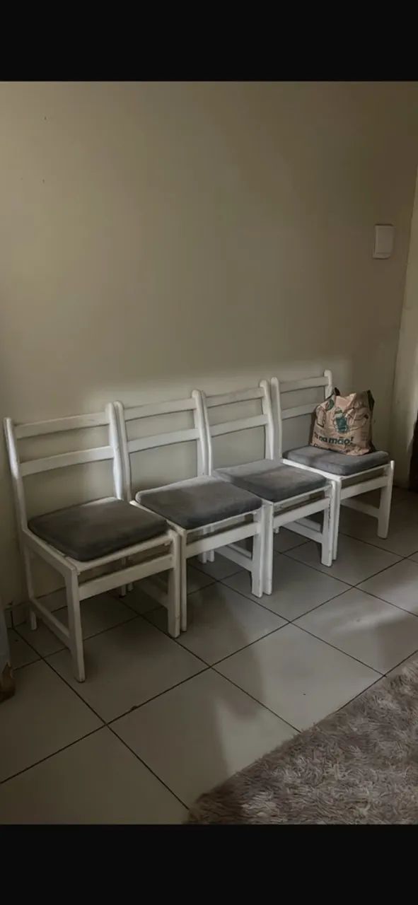 Mesa com cadeiras  - Foto 2