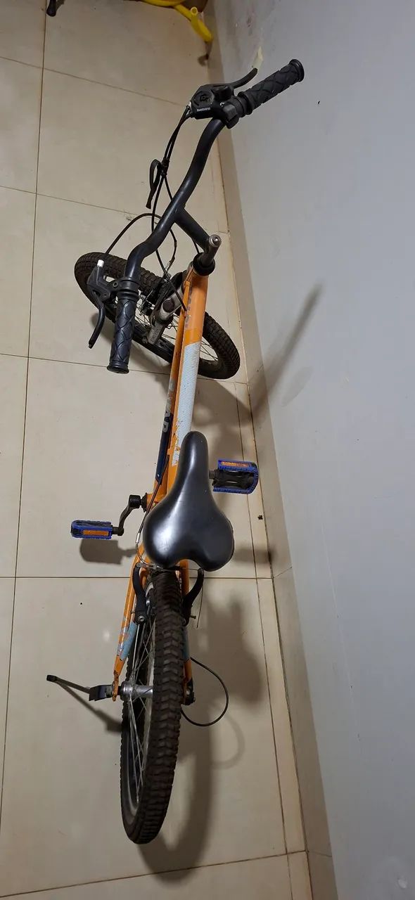 Bicicleta infantil aro 20 - Foto 2