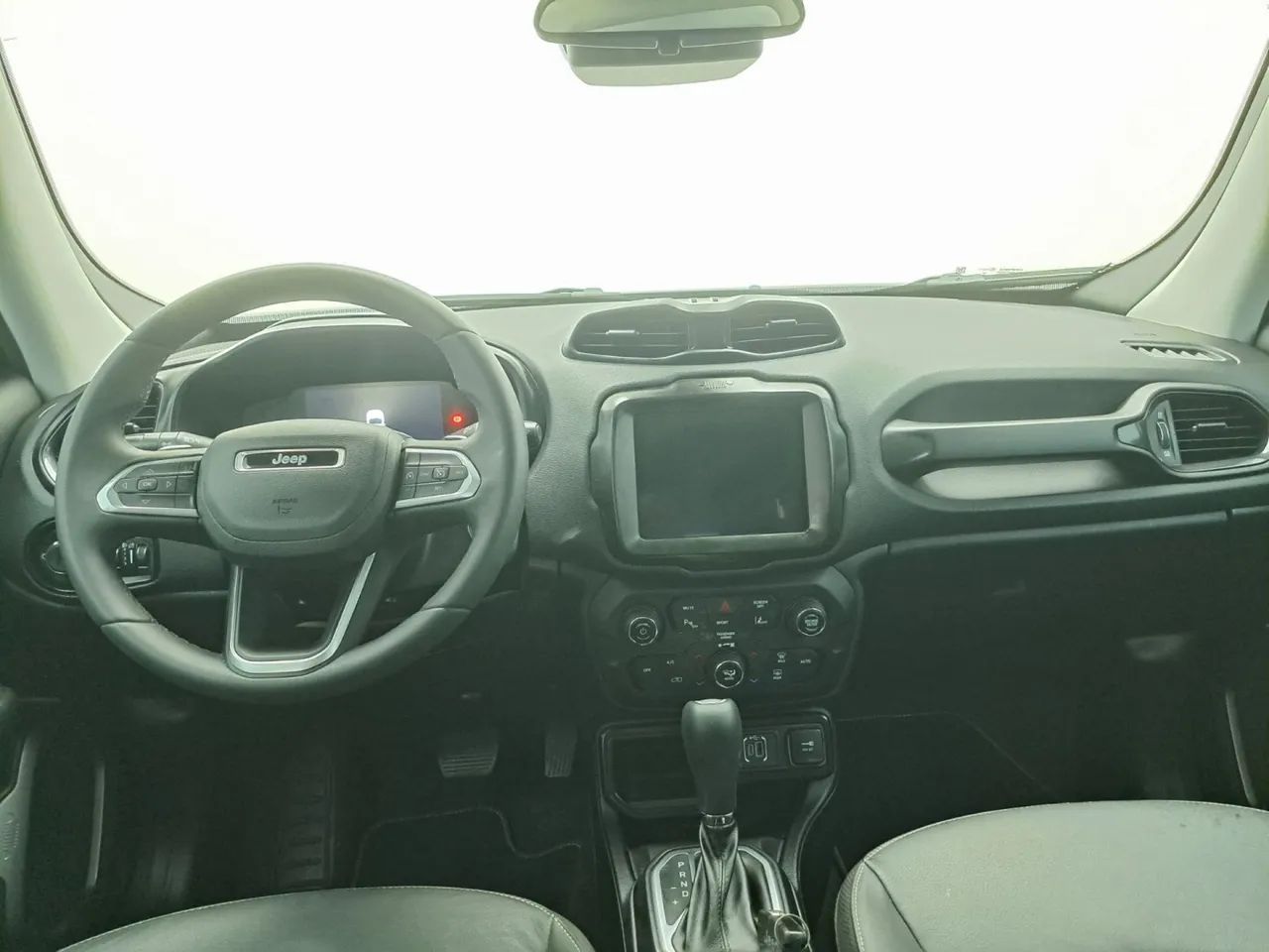 Jeep Renegade Long. T270 1.3 TB 4x2 Flex Aut., foto 15 de 18