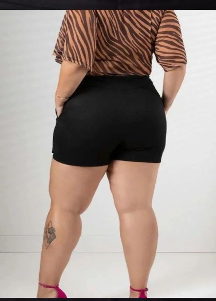 Short saia preto assimétrico plus size  - Foto 2