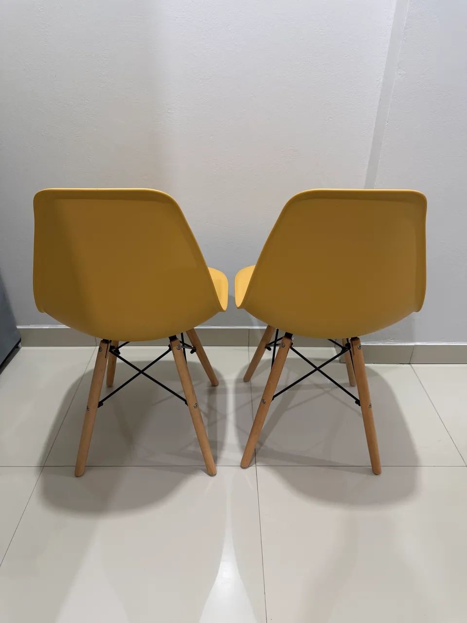 Vendo 2 cadeiras EAMS  - Foto 3
