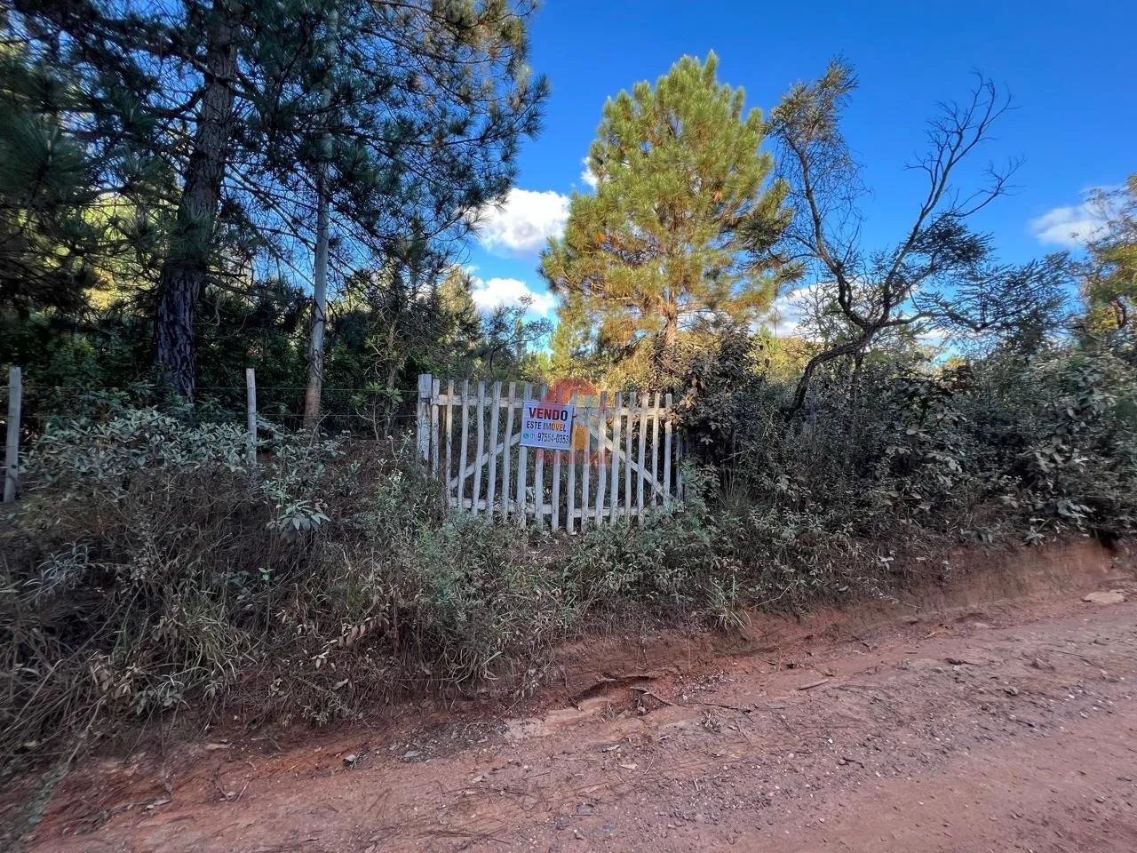 LOTE À VENDA COM PROJETO PARA CHALÉS RIO ACIMA