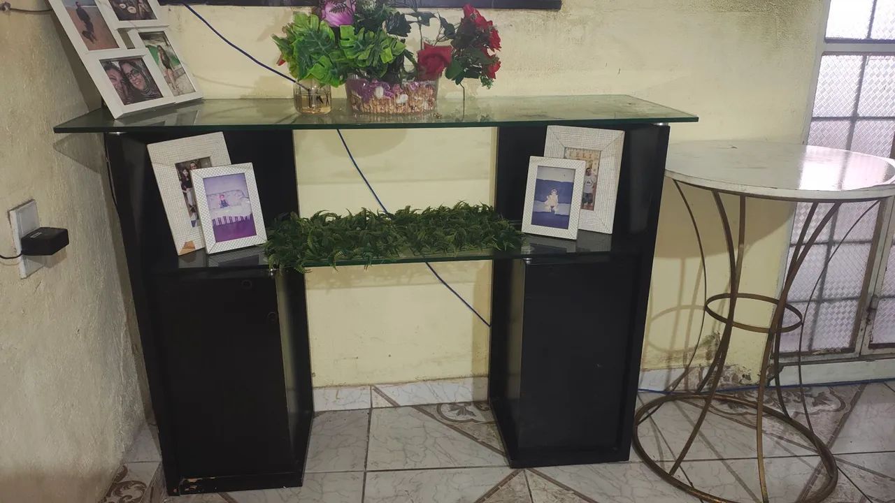 Conjunto sala jantar: mesa e aparador  - Foto 3