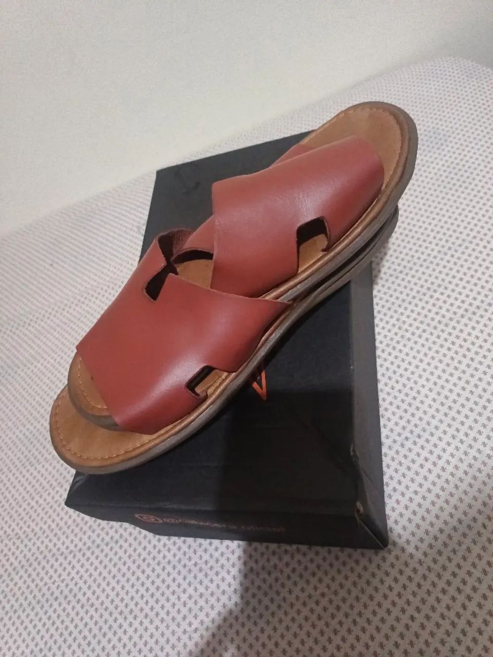 Sandália chinelo couro - Foto 2