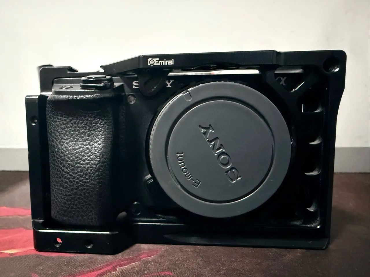 Sony a6400 + lente Viltrox 13mm 1.4 - Foto 2