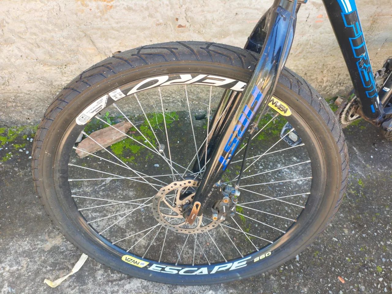 ? VENDE-SE - FIRST T-SIX ARO 26 | EXCELENTE ESTADO ? - Foto 3