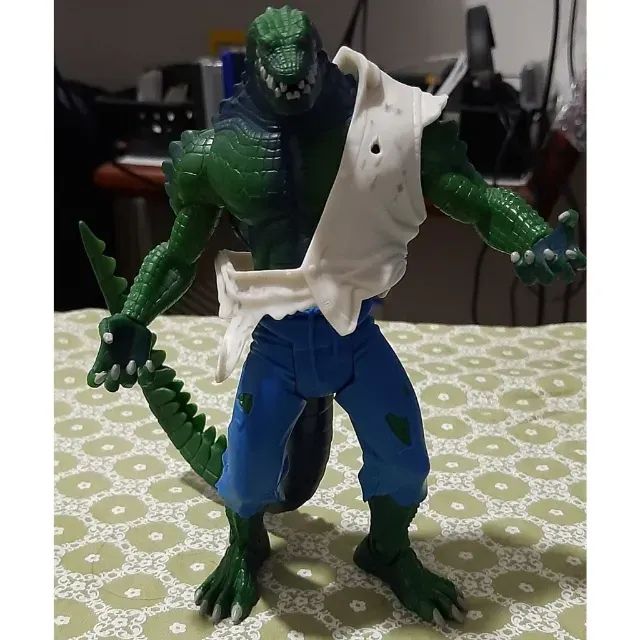 Action Figure Killer Croc 2003 DC Comics S3 Sculpt Jaw Crushing e Bendable Tail da Mattel - Foto 4