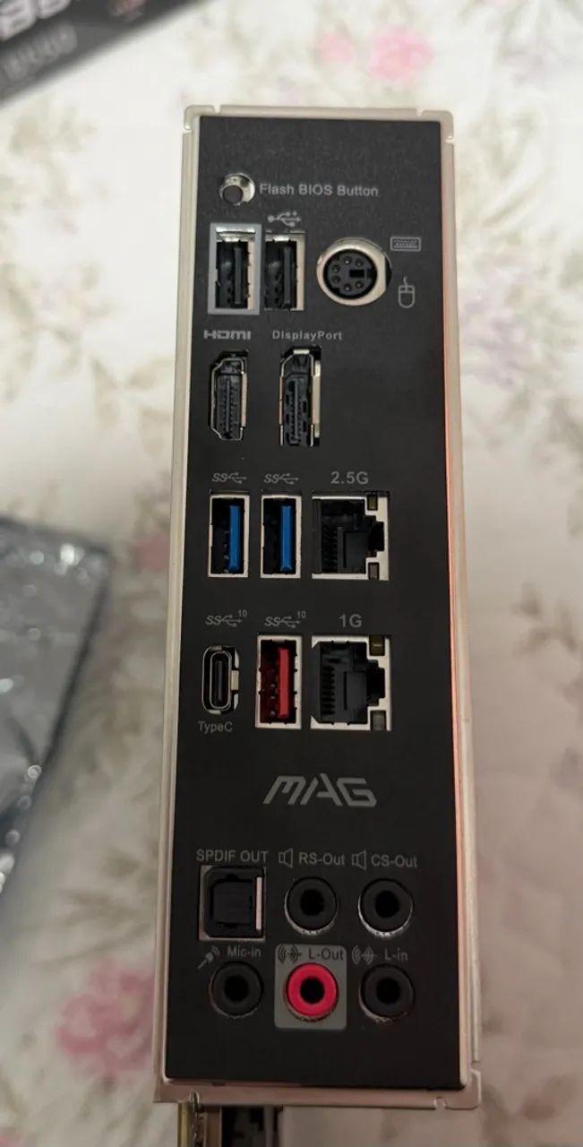 Placa Mãe MSI MAG B550 Tomahawk - Foto 4