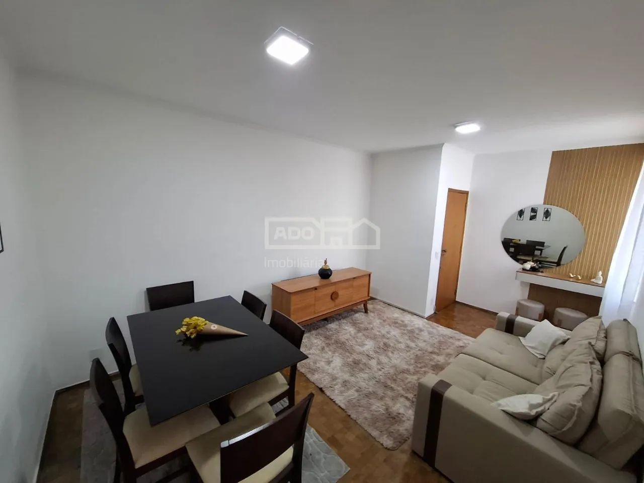 Apartamento mobiliado para alugar com 2 quartos e 1 vaga no Centro em Campinas/SP