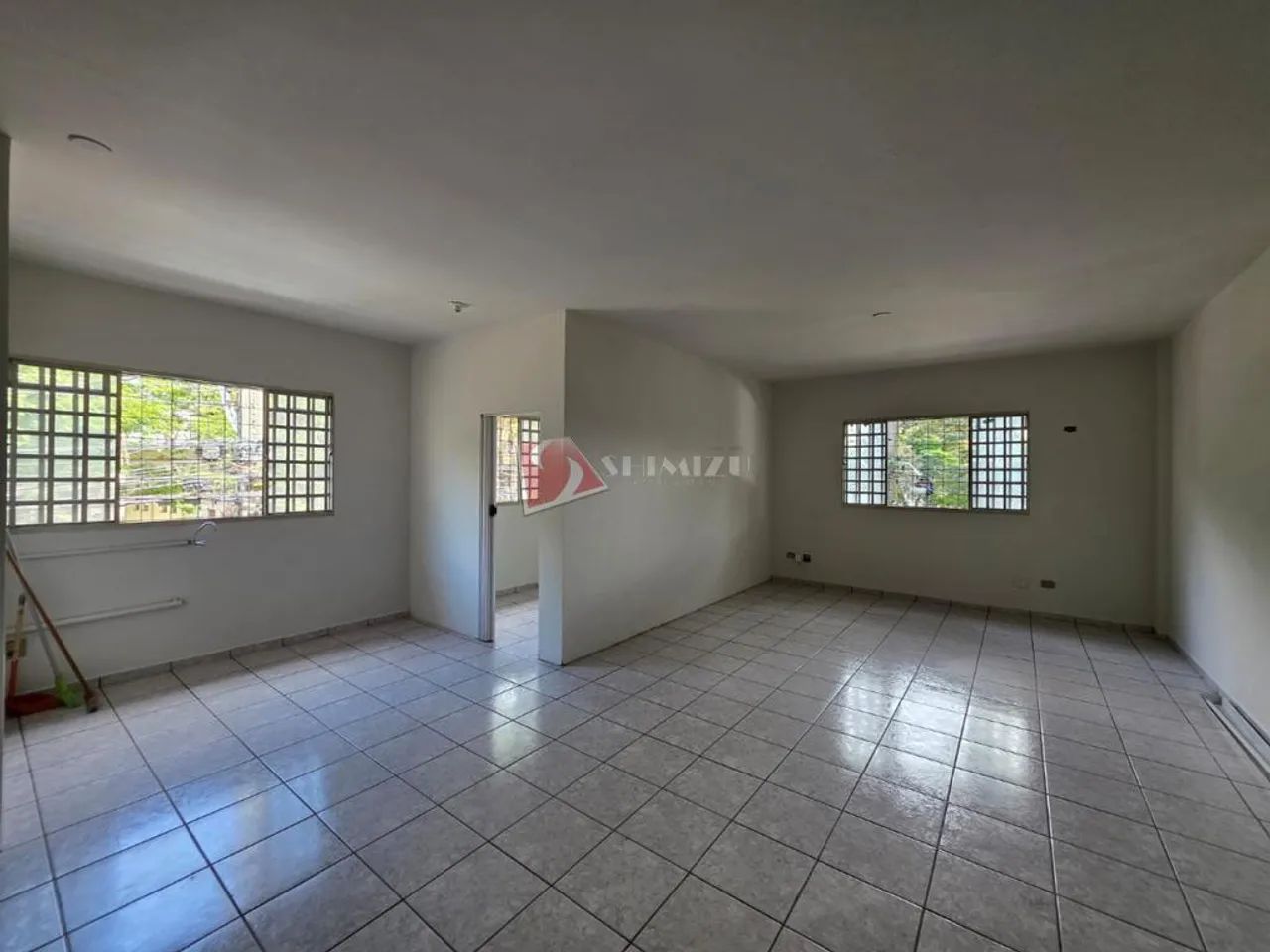 Sala Comercial para Alugar na Av. Pedro Taques em Maringá | Zona 07 - Foto 5