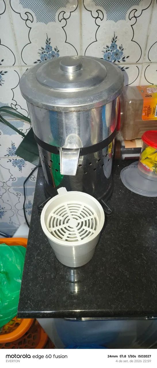 Espremedor de laranja profissional 