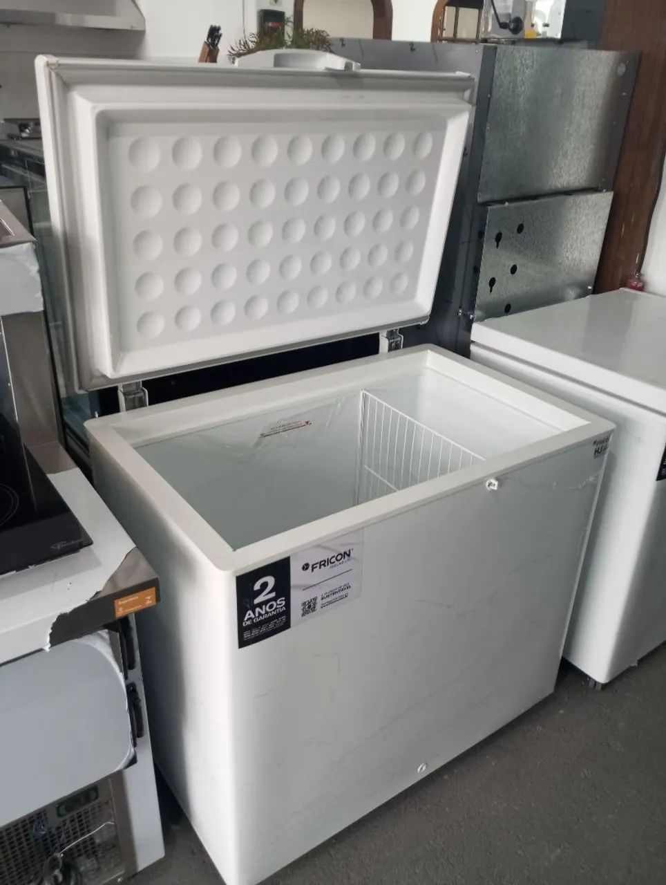 NZ. Freezer horizontal 311 Litros FRICON 