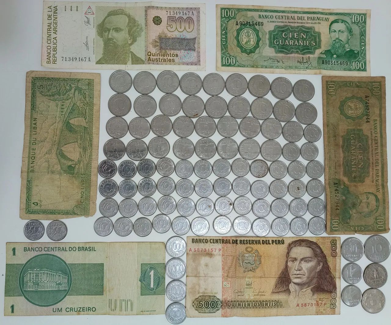 Grupo de 88 Moedas e 6 Cédulas Colecionador 