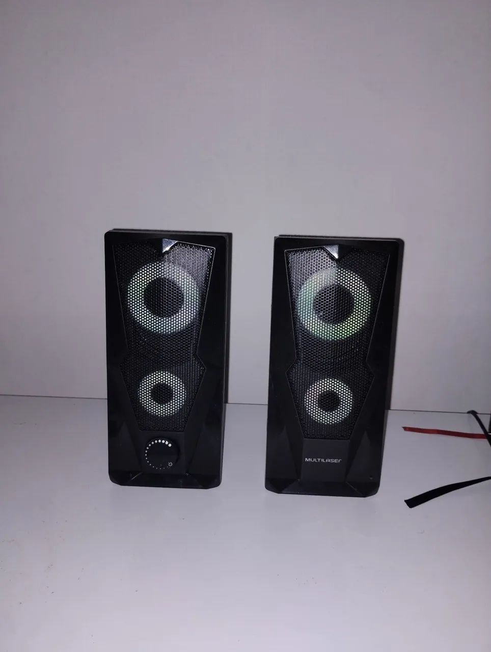 Caixa de som com  RGB para PC GAMER 