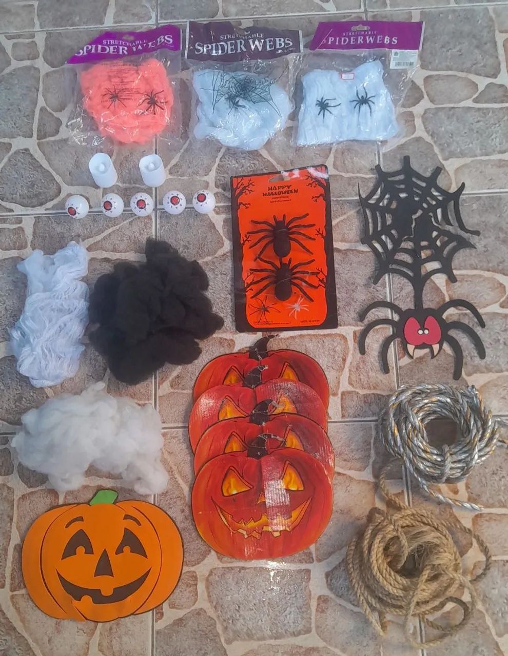 VENDO MATERIAL PARA FESTAS DE HALLOWEEN ! *!