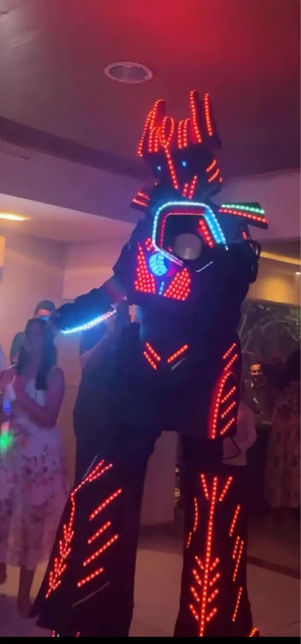 Robô de Led locação  