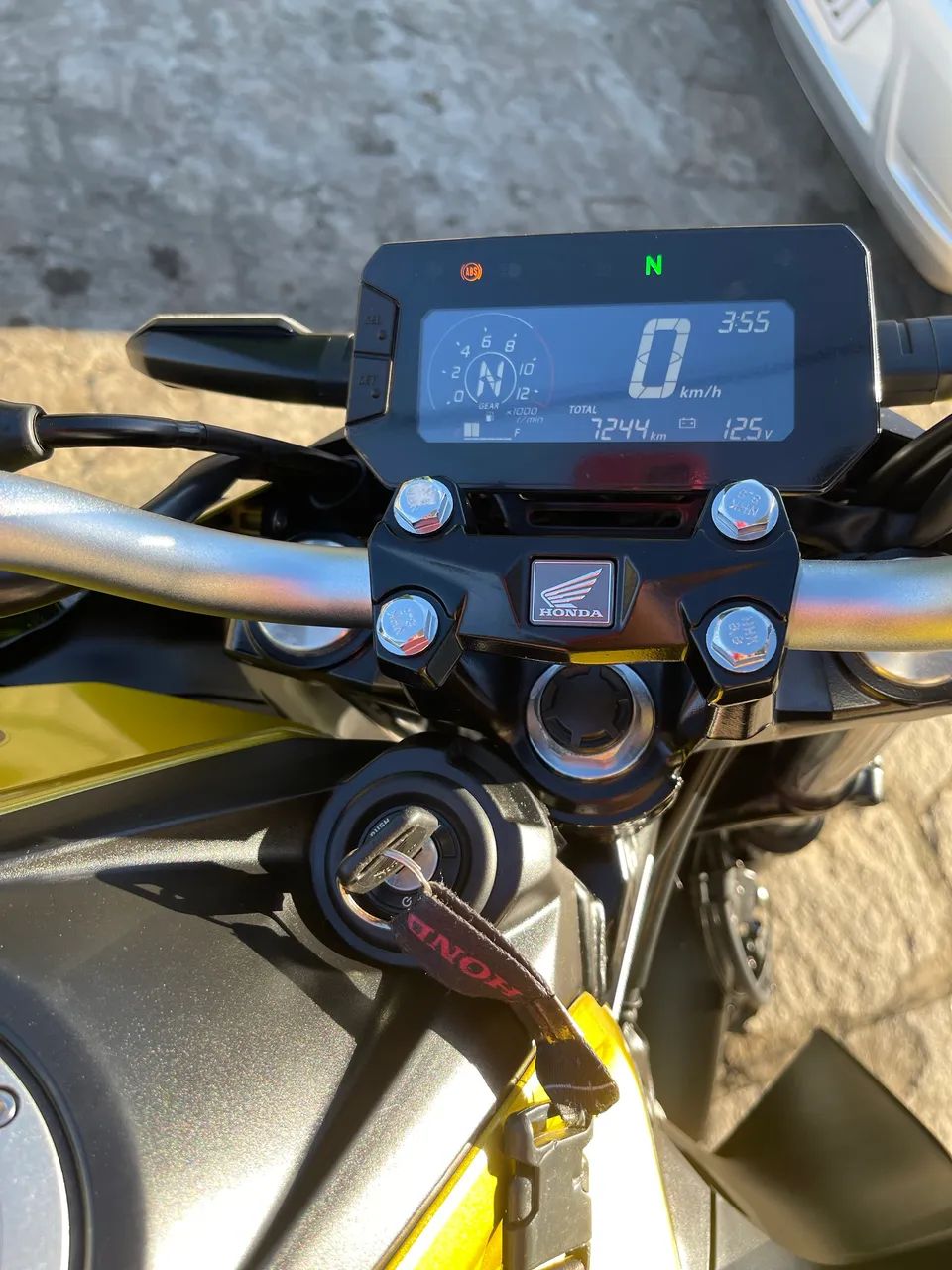 CB300F TWISTER ABS - Foto 4