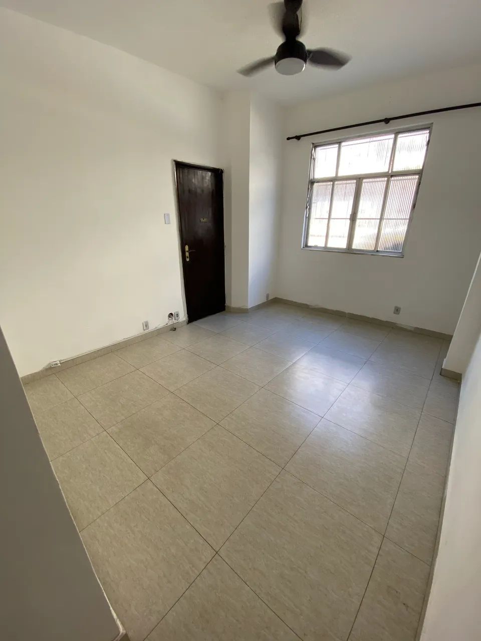 Alugo apartamento térreo - vila