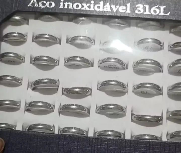 Aliança prata em aço inoxidável