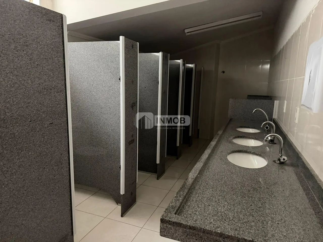 Loja Comercial no Centro de Taubaté, 1000m² para Locação - Foto 11