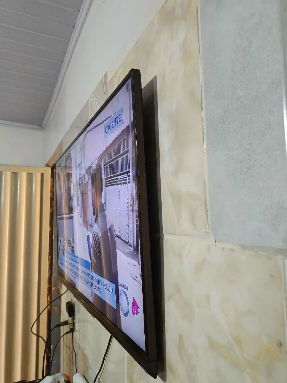 TV de LED 43 polegadas nova Philips  - Foto 4