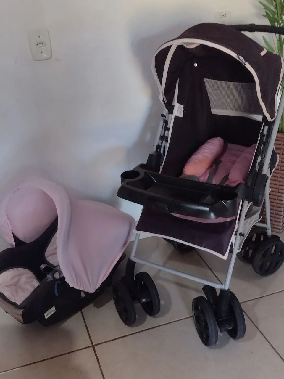 Carrinho com bebê conforto  - Foto 3