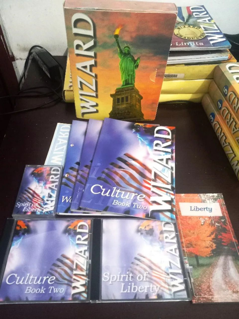 Wizard Inglês Semestral 1 e 2 Wizard Inglês Semestral  1 ,2, 3, 4 e 5 - Foto 3