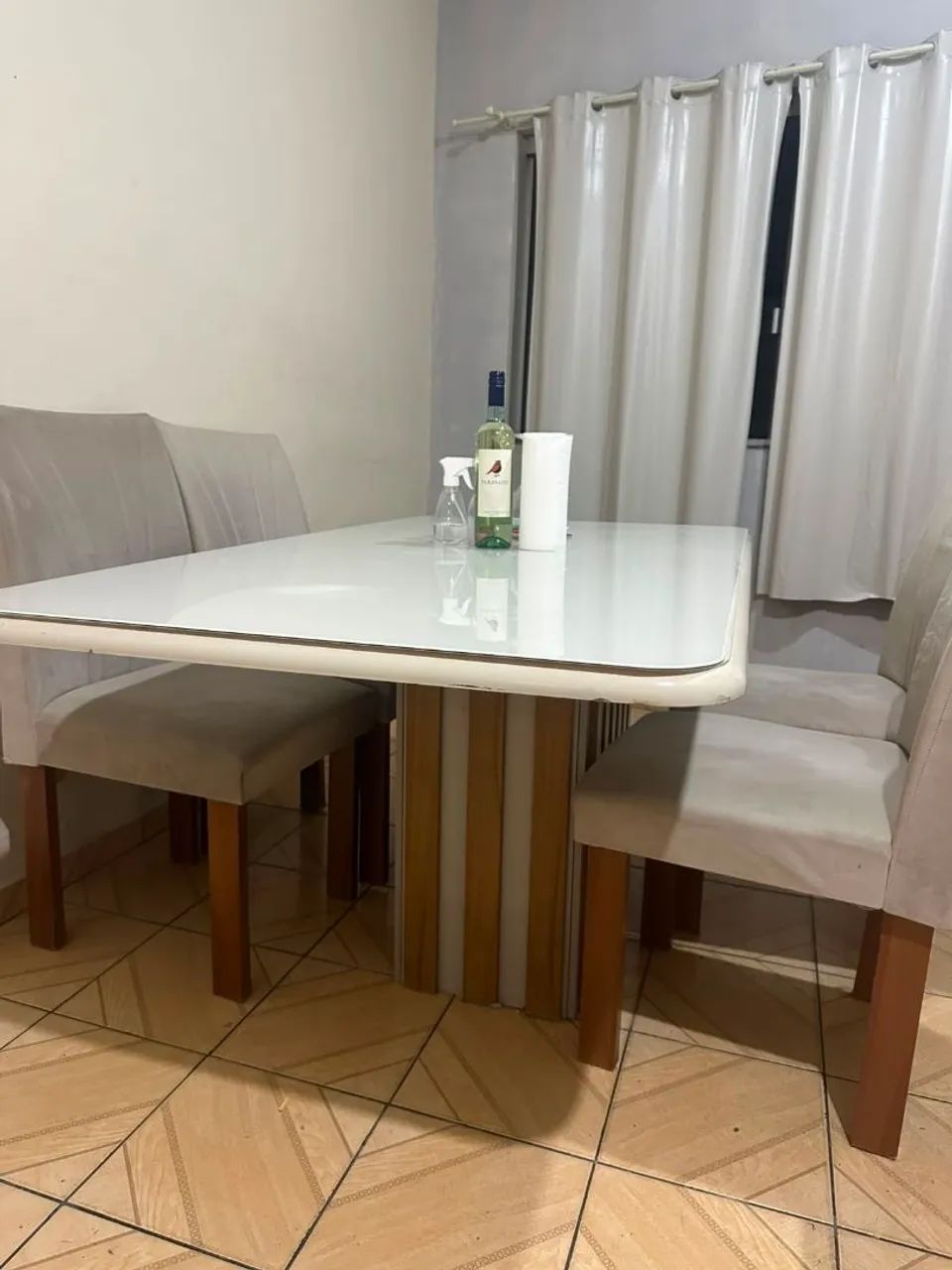 Mesa 6 cadeiras 