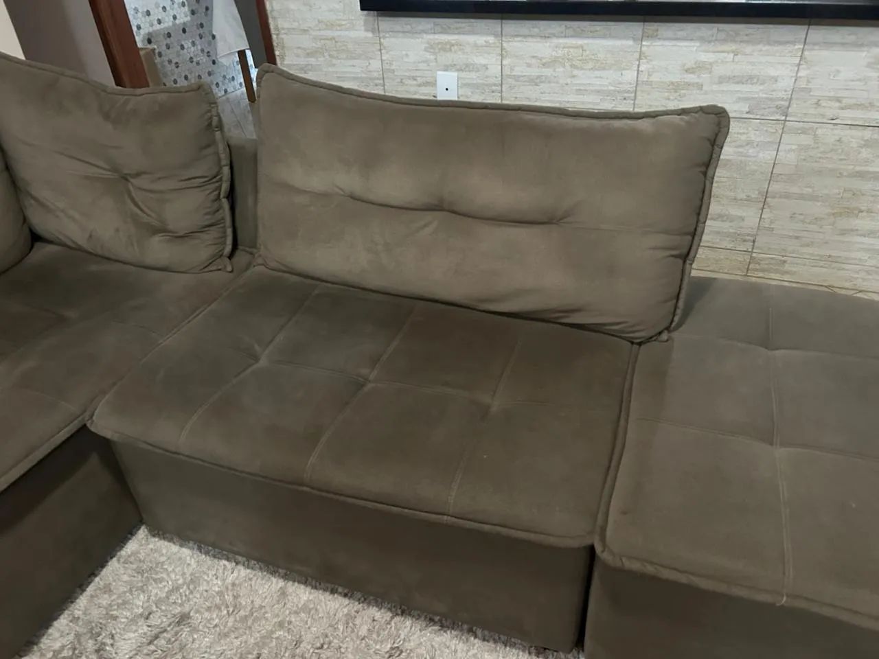 Sofá de canto com chaise marrom 5 lugares - Foto 2