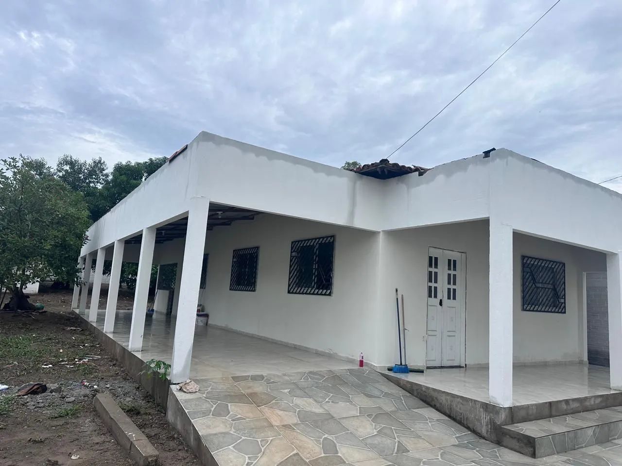 VENDE-SE ESTÁ CASA  - Foto 3