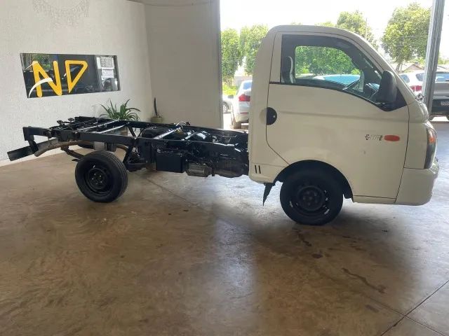 Hyundai HR 2.5 Turbo Diesel - Foto 4