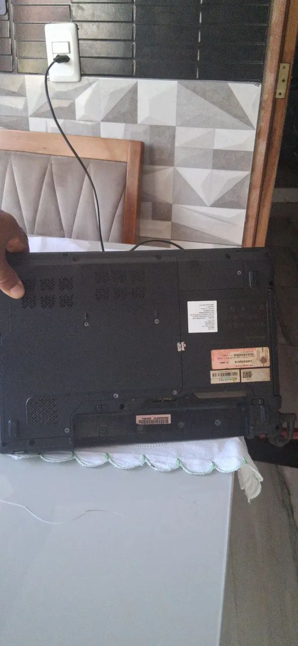 Vende se um Notebook Lenovo