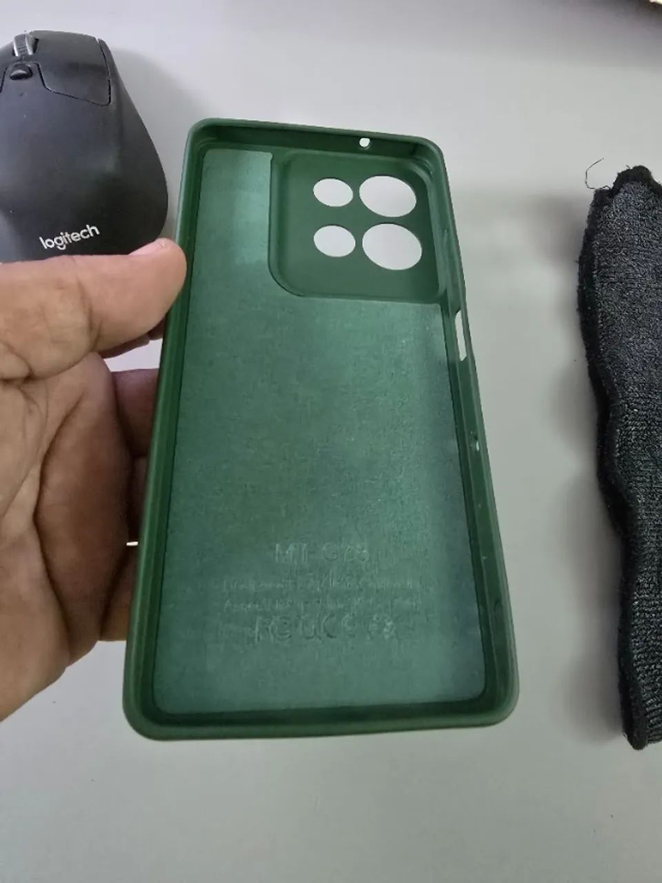 Capa Silicone Veludo Moto G75 - Foto 3