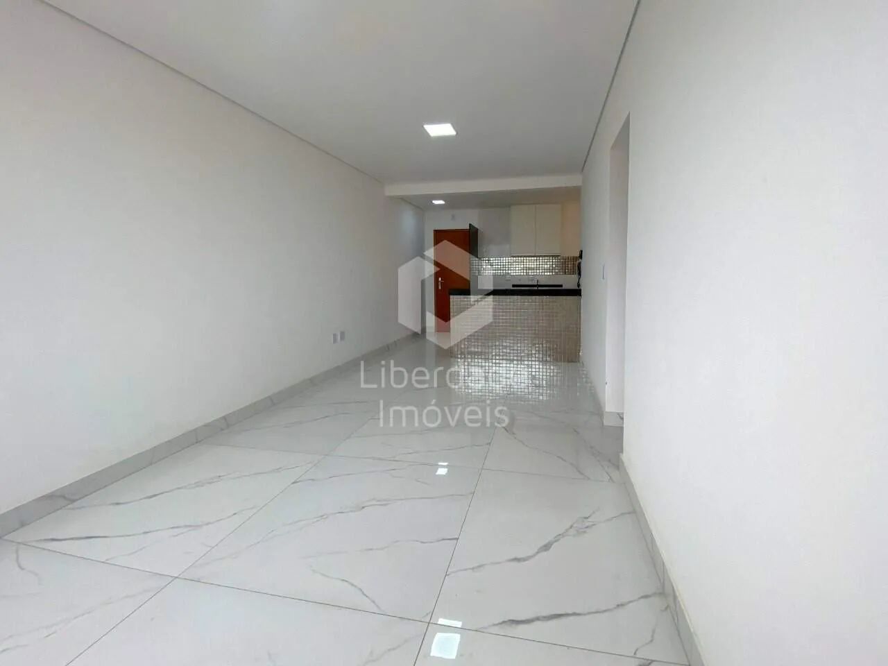 Apartamento 2 quartos com elevador locação Caiçara - Foto 2