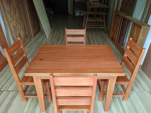Mesa de Madeira Angico com Cadeiras | Acabamento Premium - Foto 2