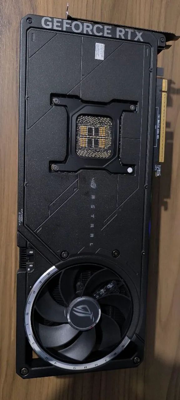 ASUS ROG ASTRAL RTX 5090 中古 (欠品あり) ASUS ROG Astral GeForce RTX 5090 OC 32GB (Pré-Venda) - Peças para