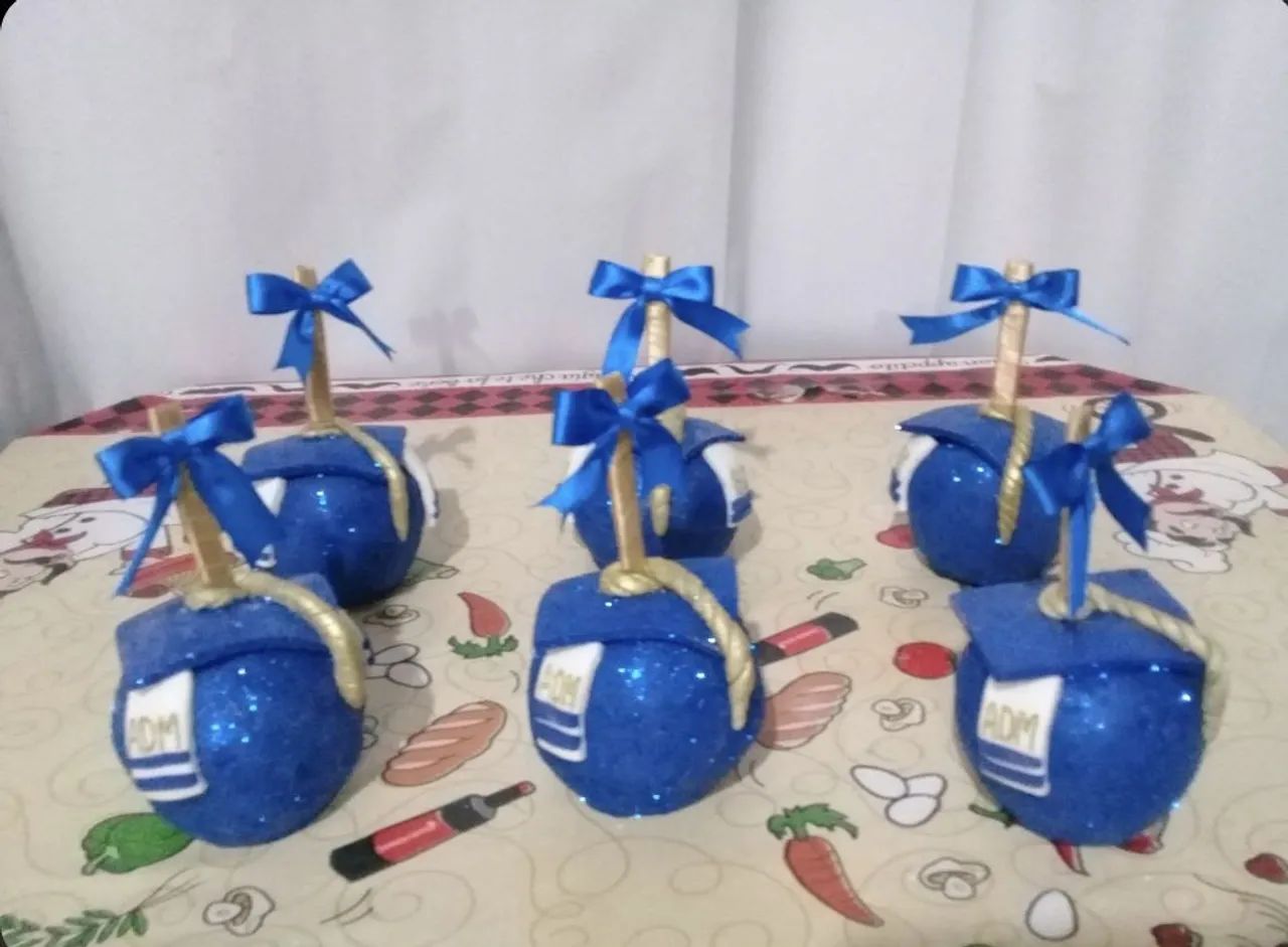 CHOCOMAÇÃS DECORADAS SOB ENCOMENDAS. - Foto 2