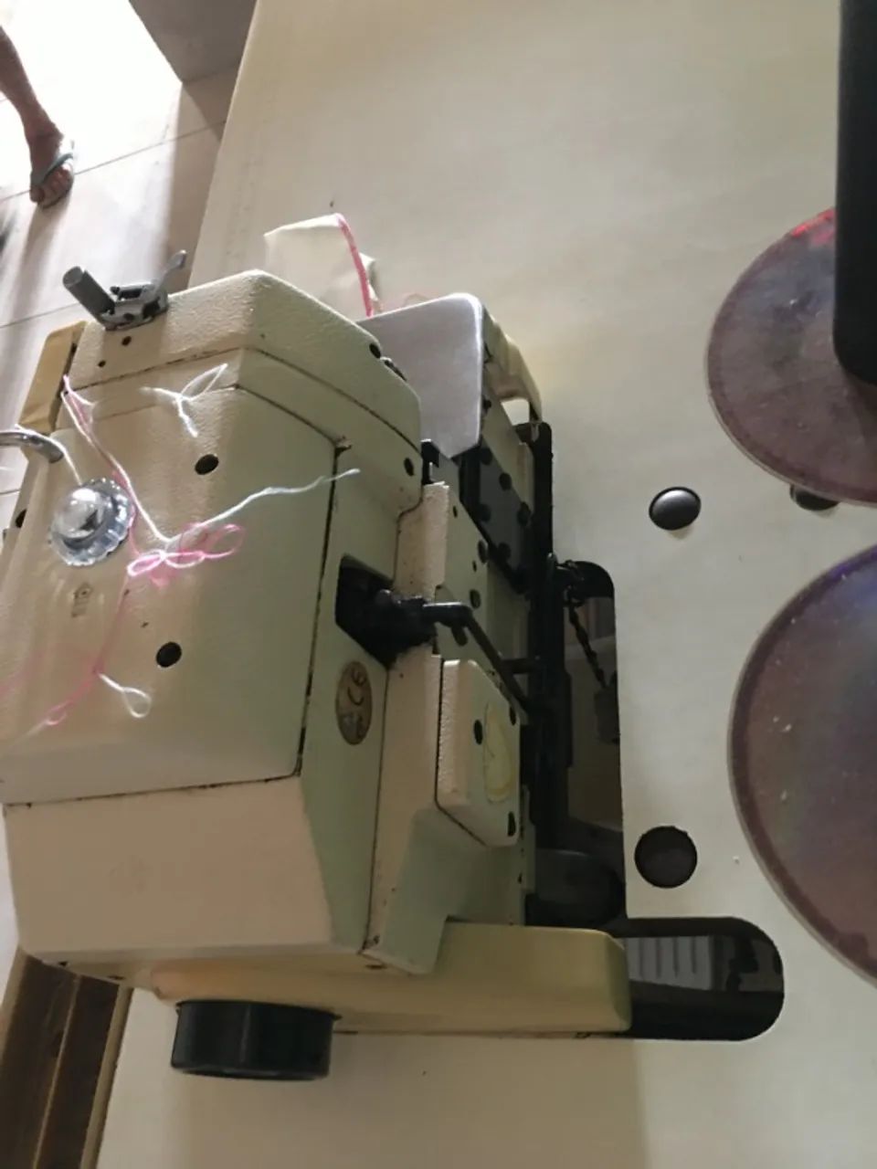 Overlock industrial - Foto 4
