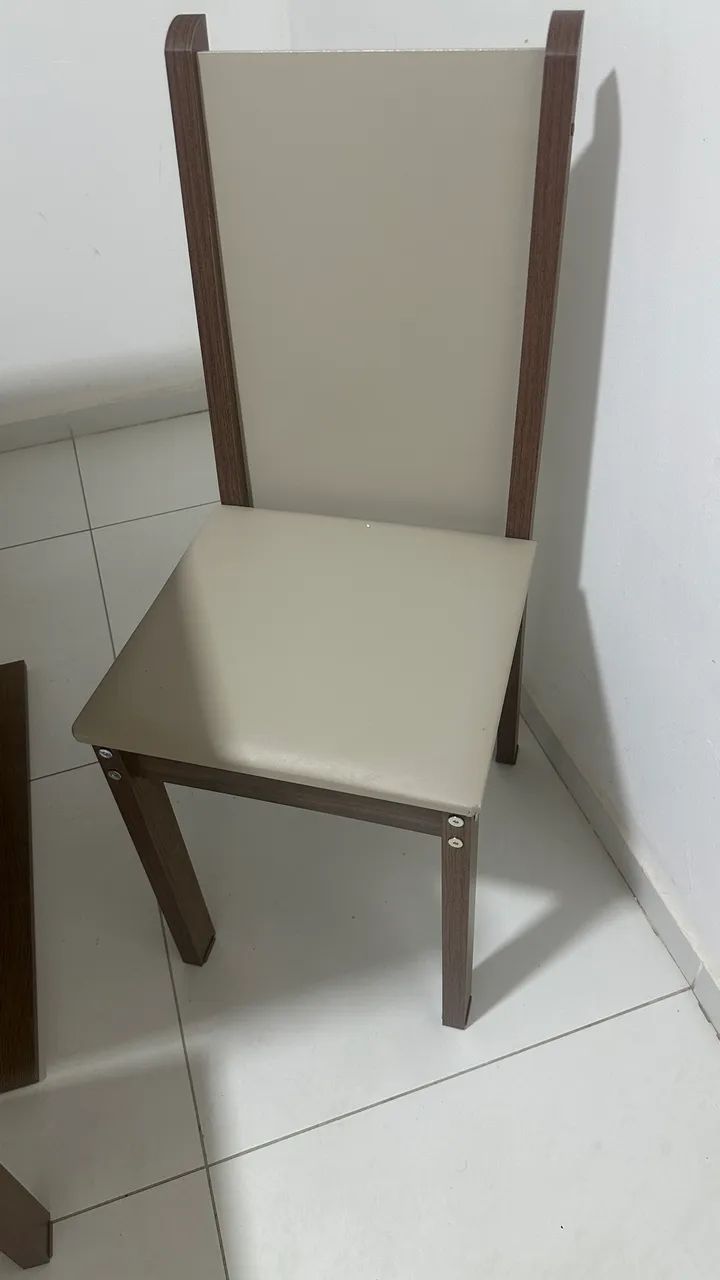 Mesa c/04 cadeiras seminova - Foto 4