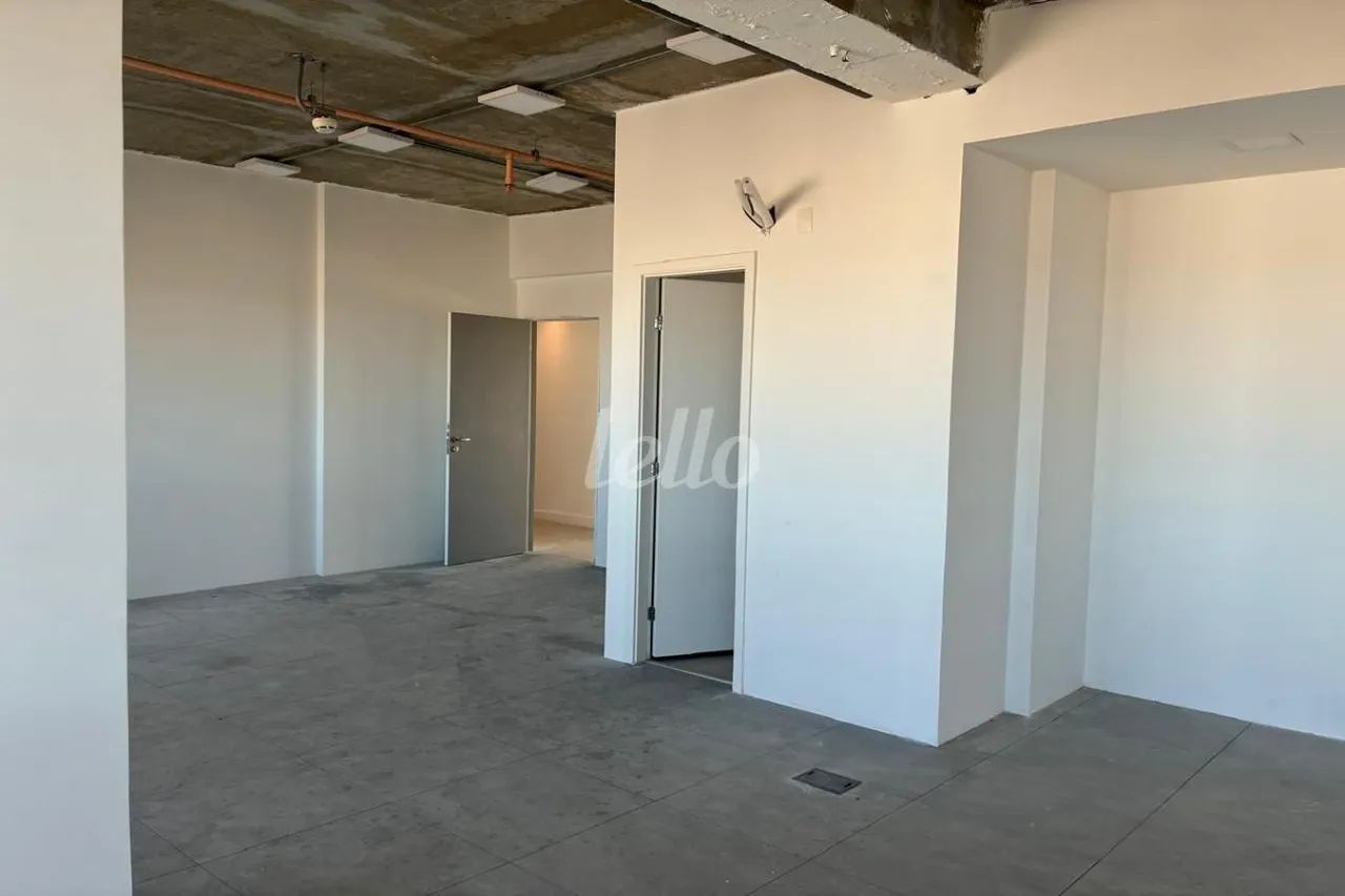 Comercial para alugar no(a) Baeta Neves