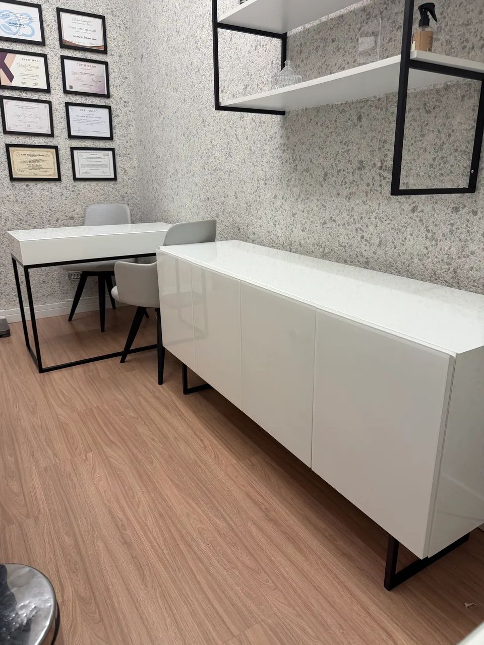Móveis para clínica/sala de atendimento 